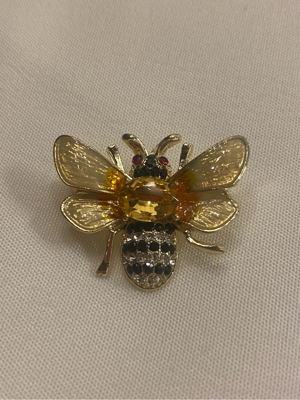 Brooch Bee Crystal Pin New